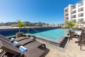 Bazén v ubytování Medano Hotel and Spa nebo v jeho okolí