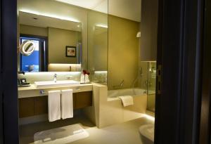72 Hotel Sharjah的一间浴室