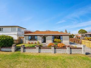 Gallery image of Heathcote Cottage - Taupo Holiday Home in Taupo