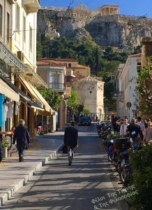 アテネにあるAcropolis Routes Apartmentのギャラリーの写真