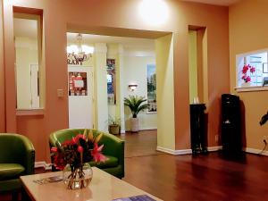 Posezení v ubytování GuestHouse Inn Enumclaw