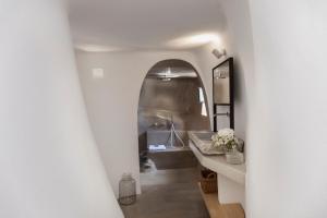 Bagno di Spitia Santorini Villa Collection