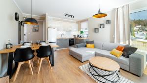 Posedenie v ubytovaní Apartamenty EverySky - Izerska 8
