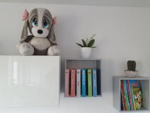 Knižnica v apartmáne