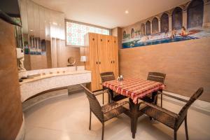 Posezení v ubytování Parkway Inn Hotel & Spa