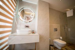 Koupelna v ubytování Parkway Inn Hotel & Spa