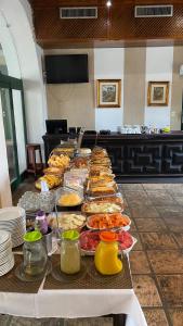 Các lựa chọn bữa sáng cho khách tại Pousada Convento do Carmo
