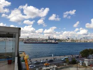 Gallery image of Istanbul Modern Flats with Amazing Sea View in Istanbul