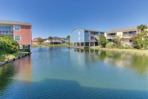 Majoituspaikassa Villas on the Gulf tai sen lähellä sijaitseva uima-allas