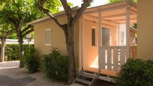 Foto dalla galleria di Camping Johnny a Marina Palmense