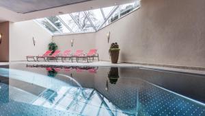 Bazén v ubytovaní Panorama Appartements alebo v jeho blízkosti