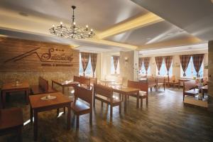 Restoran atau tempat lain untuk makan di Hotel Studničky
