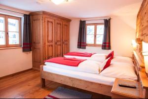 Posteľ alebo postele v izbe v ubytovaní Appartement Omeshorn anno 1593