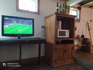 TV a/nebo společenská místnost v ubytování Las Herraduras