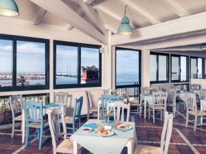 Restaurace v ubytování Sunbay Park Hotel