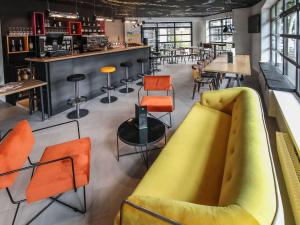 Posezení v ubytování Ibis Styles Clermont-Ferrand République