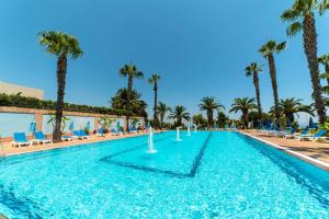 The swimming pool at or close to Orizzonte Acireale Hotel