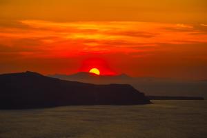 Pogled na izlazak ili zalazak sunca iz hotela