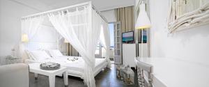 Posteľ alebo postele v izbe v ubytovaní White Suites Resort