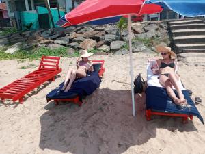 Gostje med bivanjem v nastanitvi New SeaSide Inn Hikkaduwa