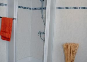 Koupelna v ubytování Ferienwohnung Charlott im Riesengebirge + 9 fotografií