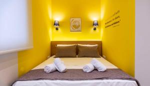 Postel nebo postele na pokoji v ubytování “Champions” Apartment in N. Kosmos neighbourhood