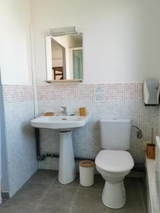 Gallery image of Le Saint Jean in Barbentane +27 photos