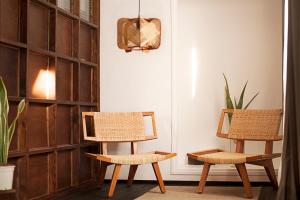 A seating area at Casa Boumort