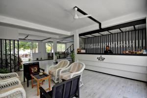 Posezení v ubytování Crown Beach Villas -Private Beach