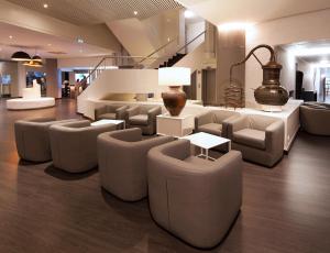 
The lounge or bar area at Dom Pedro Vilamoura
