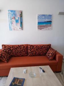 Posezení v ubytování Atlas Apartment with Private Beach and SeaView