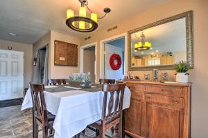 Gallery image of Cottage with Fire Pit and Deck on The Klamath River! in Hornbrook