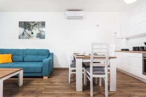 Kuchnia lub aneks kuchenny w obiekcie City of the Kings - Wolf Apartment