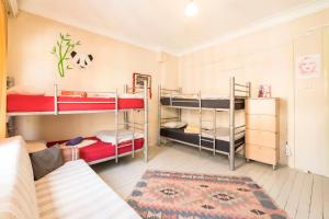 Postel nebo postele na pokoji v ubytování Levanten Hostel