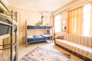 Postel nebo postele na pokoji v ubytování Levanten Hostel