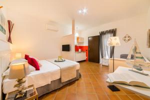 Postel nebo postele na pokoji v ubytování CircEea Beach B&B