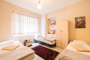 Postel nebo postele na pokoji v ubytování Levanten Hostel