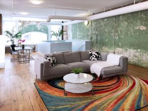 Posezení v ubytování Downtown Salon - Location - Comfort - Style