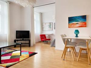 Televízia a/alebo spoločenská miestnosť v ubytovaní Mona Lisa Apartments - Kazimierz District