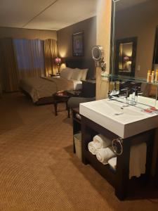 Ảnh trong thư viện ảnh của Salvatores Grand Hotel ở Williamsville