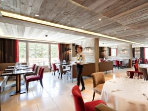 Restaurace v ubytování Hôtel Vanessa