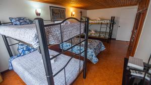 Postel nebo postele na pokoji v ubytování Vivienda Turística "El Coronel"