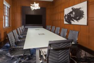 The business area and/or conference room at Hotel Indigo Atlanta Midtown, an IHG Hotel