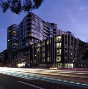 Gallery image of City Edge South Melbourne Apartment Hotel in Melbourne