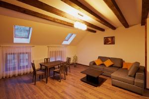 Posezení v ubytování Aparthotel Na Mytniy