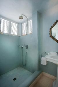 Ein Badezimmer in der Unterkunft Dream Villa Corossol 816