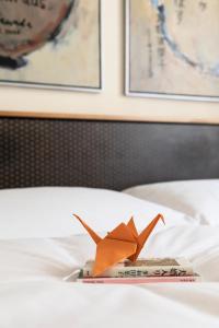 Voodi või voodid majutusasutuse Altstadt Hotel toas