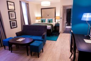 O zonă de relaxare la Hotel Indigo London - Kensington, an IHG Hotel