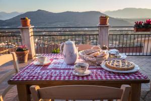 Nespecifikovaný výhled na hory nebo výhled na hory při pohledu z bed and breakfast