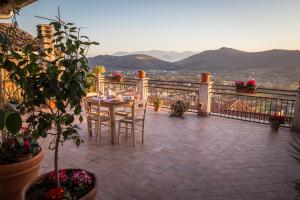 Nespecifikovaný výhled na hory nebo výhled na hory při pohledu z bed and breakfast
